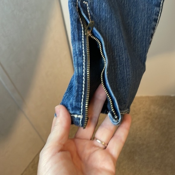 Nine West Denim Capri Jeans Zippered Cuff Women's Size 16 - Picture 3 of 5